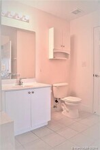 1115 Main St in Jupiter, FL - Foto de edificio - Building Photo