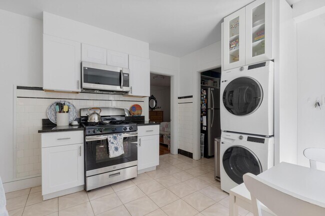 95 Beacon St, Unit 3