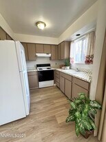 827 Belli Dr in Reno, NV - Building Photo