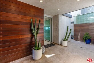 26050 CA-1 in Malibu, CA - Building Photo - Building Photo