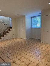 11008 Saffold Way in Reston, VA - Building Photo - Building Photo