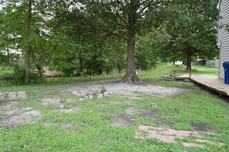 1308 Mikie Ct in Virginia Beach, VA - Building Photo - Building Photo