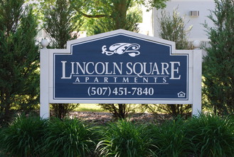 Lincoln Square Apartments in Owatonna, MN - Foto de edificio - Building Photo