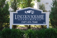 Lincoln Square Apartments in Owatonna, MN - Building Photo - Building Photo