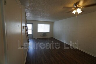 7320 Tennyson St in Westminster, CO - Foto de edificio - Building Photo