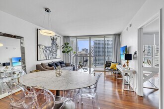 485 Brickell Ave, Unit SI ID1520357P in Miami, FL - Building Photo - Building Photo