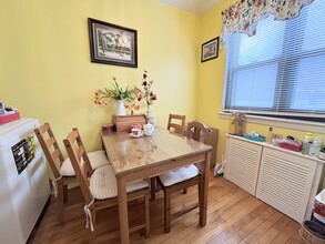 35 Lawrence Dr, Unit NA in White Plains, NY - Building Photo - Building Photo