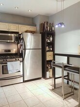 174 Bowen St, Unit 1 in Boston, MA - Building Photo - Building Photo