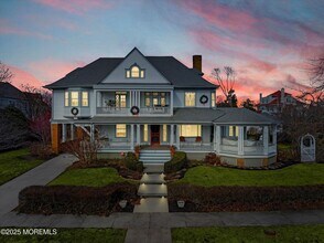 211 Cedar Ave in Allenhurst, NJ - Building Photo - Building Photo