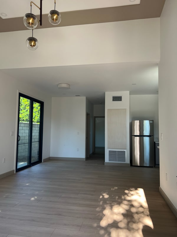 919 Wildrose Ave in Monrovia, CA - Building Photo - Building Photo