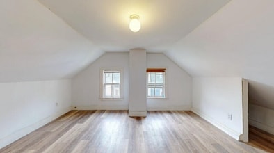 43 Green St in Saco, ME - Building Photo - Building Photo