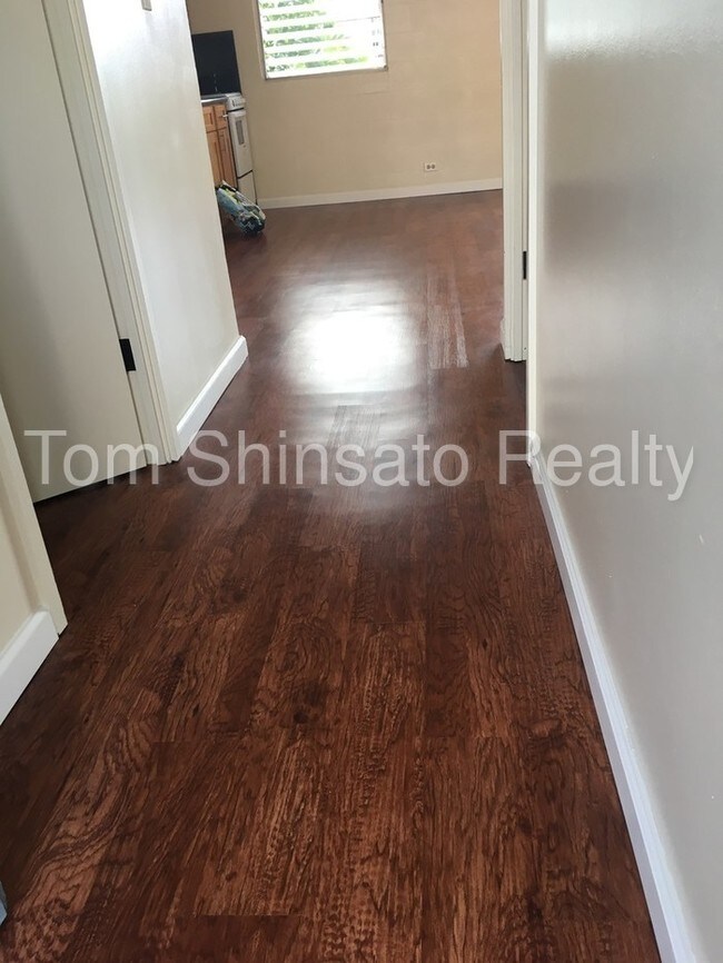 1508 Pensacola St-Unit -401 in Honolulu, HI - Building Photo - Building Photo