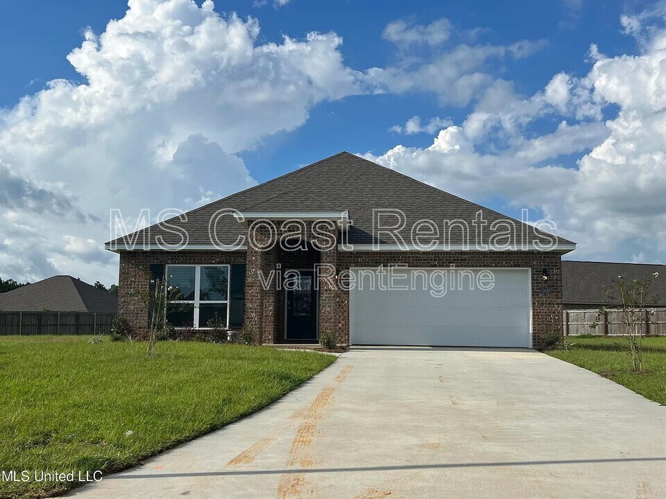 15610 Lantern Cv in Biloxi, MS - Building Photo
