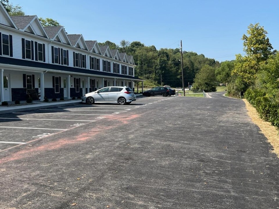 Buckhannon Townhomes in Buckhannon, WV - Building Photo