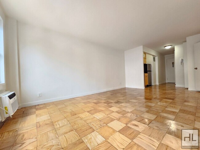 Studio Apartment in Murray Hill | 11th Flo in New York, NY - Building Photo - Building Photo