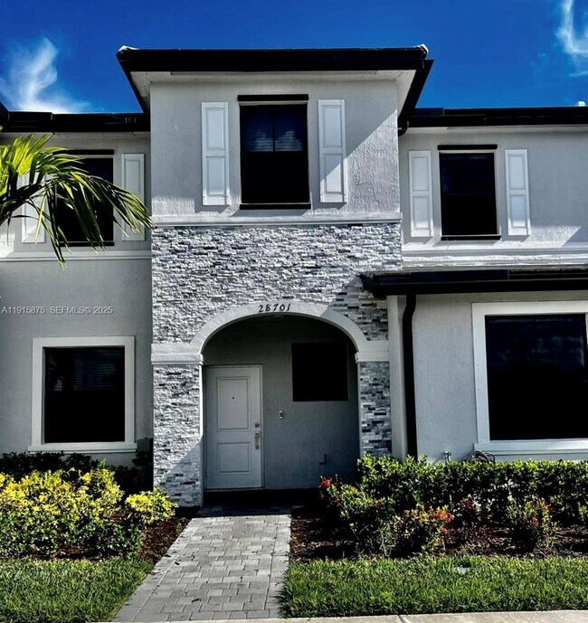 28701 SW 132nd Pl in Homestead, FL - Building Photo - Building Photo