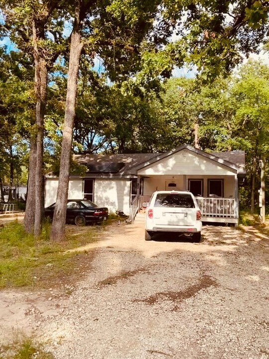 132 Fernwood Dr in Gun Barrel City, TX - Building Photo