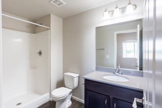 Willow Falls Apartments in Cedar Falls, IA - Foto de edificio - Interior Photo