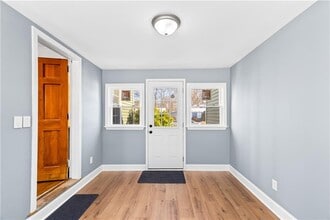 111 Canna St in Warwick, RI - Building Photo - Building Photo