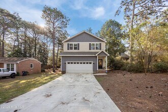 521 N Hale St in Southern Pines, NC - Building Photo - Building Photo