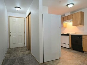 100th Street Apartments in Marysville, WA - Building Photo - Interior Photo