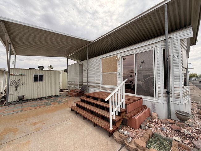 property at 125 E Gila Dr