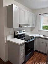 1645 Kamehameha IV Rd in Honolulu, HI - Building Photo