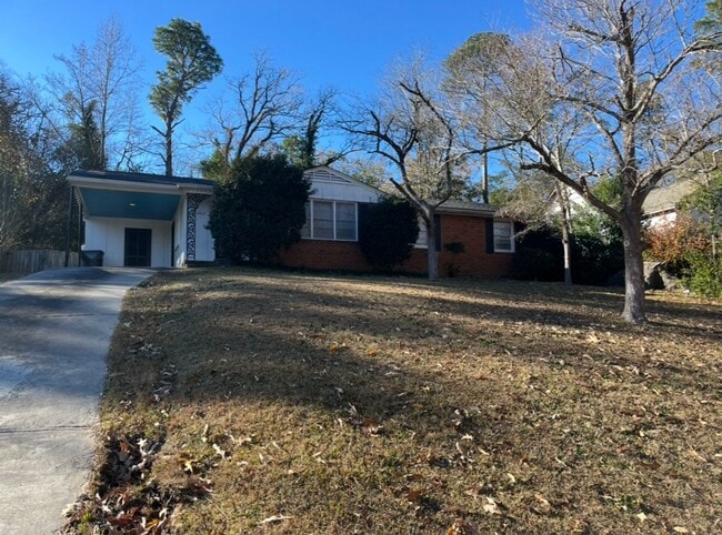 property at 3012 Pinewood Dr