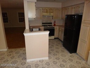 422 Indigo Ct in Morganville, NJ - Building Photo - Building Photo