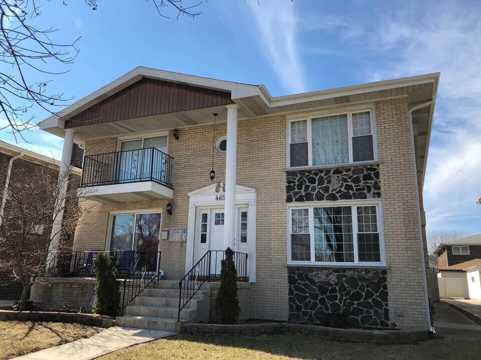 4656 Custer Ave in Brookfield, IL - Building Photo
