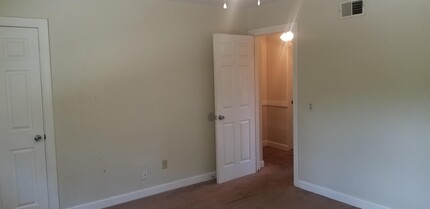 1801 Tall Pines Cir in Columbia, SC - Building Photo - Building Photo