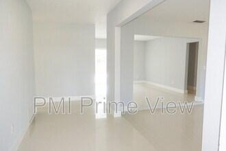 2021 NW 86th Ave in Pembroke Pines, FL - Building Photo - Building Photo
