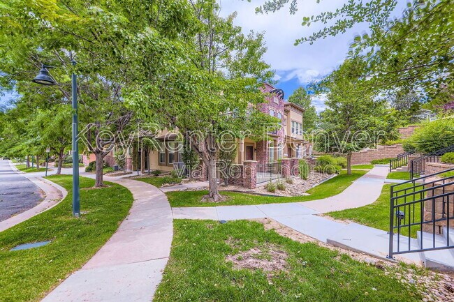 9555 Cedarhurst Ln in Highlands Ranch, CO - Building Photo - Building Photo