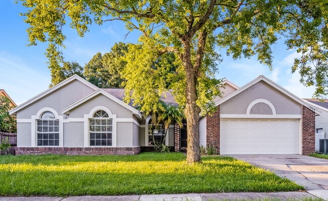 property at 1907 Redfield Ln