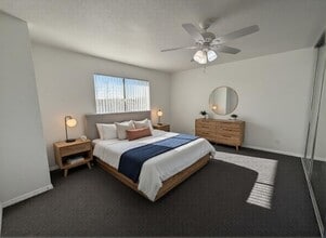 9076 Cedar St in Bellflower, CA - Building Photo - Building Photo