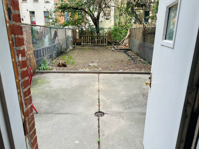 15 E 126th St in New York, NY - Building Photo - Building Photo