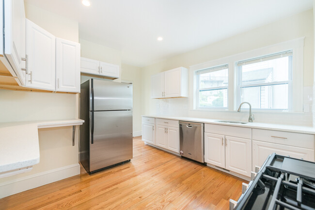 301 Alewife Brook Pky, Unit 2