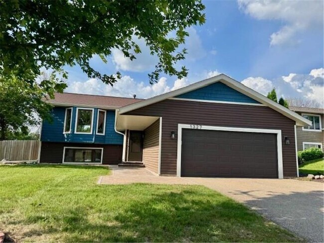 1327 Windcrest Ave