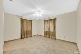 17 S 15th St in McAllen, TX - Building Photo - Building Photo