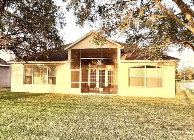 2500 Trapside Ct in Kissimmee, FL - Foto de edificio - Building Photo