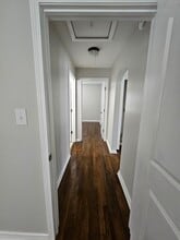 2085 King Rd in Pisgah Forest, NC - Foto de edificio - Building Photo