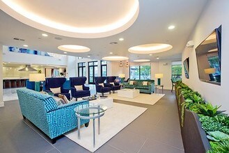 935 N Wilcrest Dr in Houston, TX - Building Photo - Building Photo