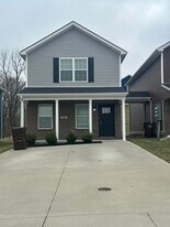 2040 Dolly Dr in Richmond, KY - Building Photo