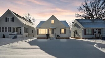 21650 Fuller Ave in Euclid, OH - Building Photo