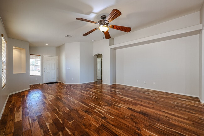 7423 W Pueblo Ave in Phoenix, AZ - Building Photo - Building Photo