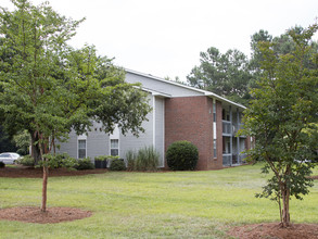 Raintree Apartments in Conway, SC - Building Photo - Building Photo