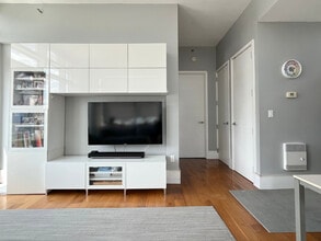 1017 Jackson Ave, Unit #6C in Long Island City, NY - Foto de edificio - Building Photo