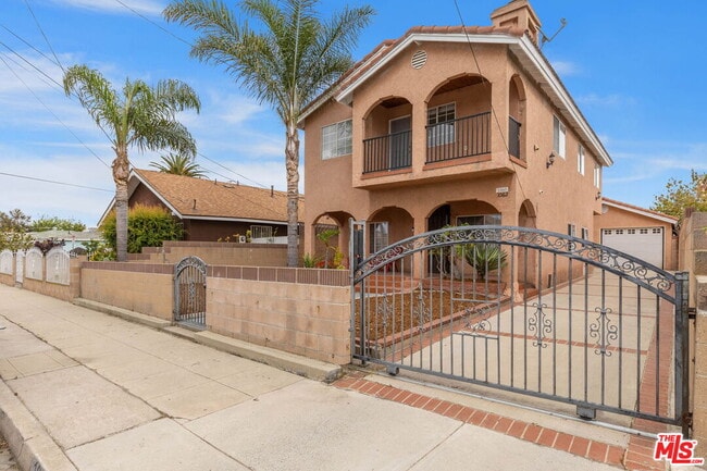 property at 1060 McFarland Ave