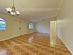 14981 SW 180th Terrace in Miami, FL - Building Photo - Building Photo