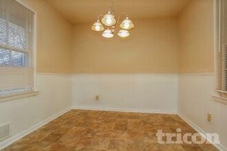 3842 Wesley Dr in Lithia Springs, GA - Foto de edificio - Building Photo